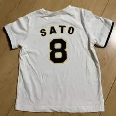 阪神タイガース　佐藤輝明　背番号8 キッズ 半袖　Tシャツ 110のサムネイル