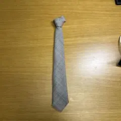 R. NEWBOLD グレー ニットネクタイ