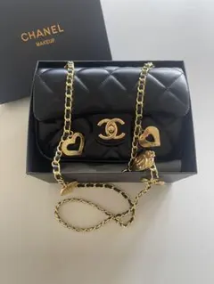 CHANEL ブラック キルティングショルダーバック