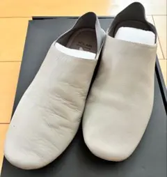 que shoes プレーン USED 白 Mサイズ - メルカリ