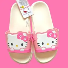 サンリオ公式商品　ハローキティ　サンダル24cm玄関履き　匿名配送のサムネイル