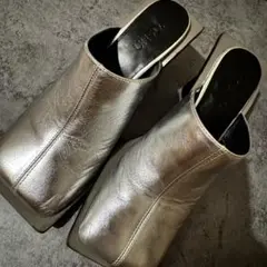 最安値！　UN3D. ワイドスクエアミュール　37 シルバー