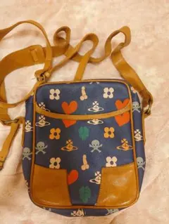 本日Vivienne Westwood ショルダーバッグ ペイガンモノグラム柄