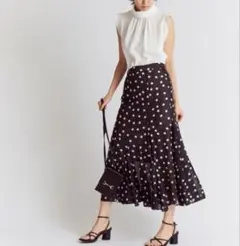 SNIDEL ヘムフレアプリントスカート ドットのサムネイル