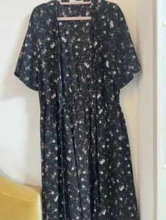 hyphen world gallery PEACE 半袖ロング　ブラック