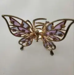 蝶デザイン ゴールドバレッタ