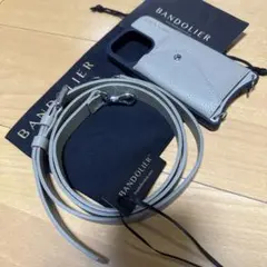 BANDOLIER iPhone15 proケース ストラップ付きのサムネイル