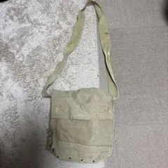 ベージュ キャンバス メッセンジャーバッグ　ミリタリー