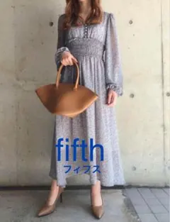 美品【fifthフィフス】フラワーシフォンウエストギャザーワンピース
