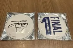 ビーファースト　ジュノン印字サイン入り＆THEFIRSTFINAL 缶バッチ