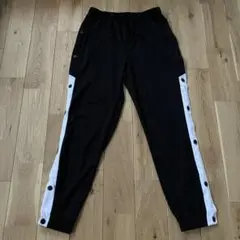 【美品】バスケ 160cm 黒パンツ・ズボン サイドボタン付