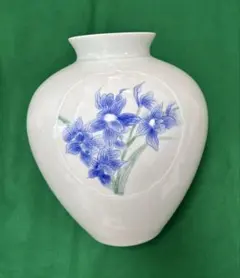 作家者　有田焼　超高級　中仙窯　青カトレア花の手描き青白磁染器　花瓶