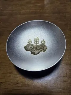 銀杯 農林水産大臣 SILVER 1000 桐箱付 純銀 96g 新品未使用 極上品 純銀 銀製品 銀杯 【農林水産大臣】【銀杯】 - メルカリ