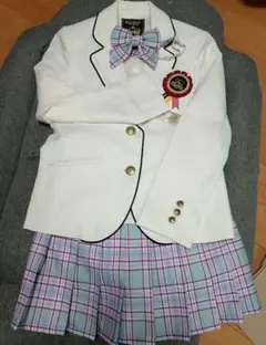 レピピアルマリオ　М　卒服　入学式　フォーマルスーツ ホワイト/水色 チェック