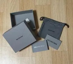【ほぼ新品】BALENCIAGA 三つ折り財布用 箱 保存袋のサムネイル