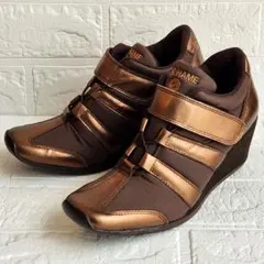 Item thumbnail for item 868c6ee2-f290-4bd2-86c1-d2d6d7a96f6d