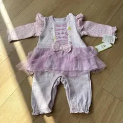 新品　ラプンツェル　90 フリル付き薄紫ロンパース