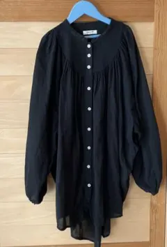 ギャザーブラウス