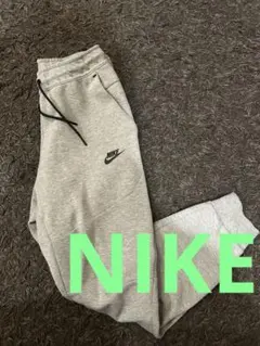 美品　ナイキテックフリースパンツ　　黒タグ