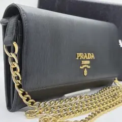 極美品✨️プラダ 長財布 折り財布 チェーンウォレット ショルダー ヴィッテロのサムネイル
