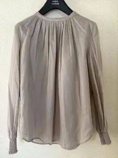 ❤️極美品❤️PLSTプラステ　ブラウス　ベージュ　Sサイズ