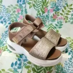 【美品】NUOVO　厚底スポーツサンダル　ゴールド М