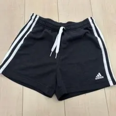 adidas 黒 3本ライン ショートパンツ 150cm