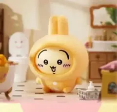 MINISO ちいかわ フェイスチェンジマスコット うさぎ