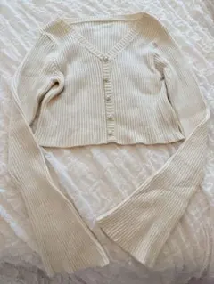 grl新品アイボリーリブ編みクロップドカーディガン