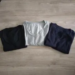 【ユニクロ】VネックTシャツ　3枚　まとめ売り