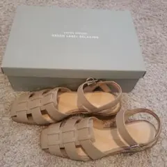 GREEN LABEL RELAXING グレージュサンダル