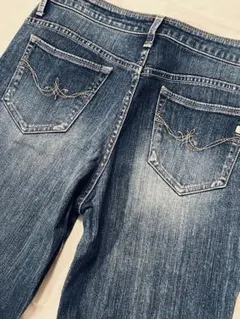 Item thumbnail for item d3f05ed3-631e-4eb2-a8dc-36b6af62d7eb