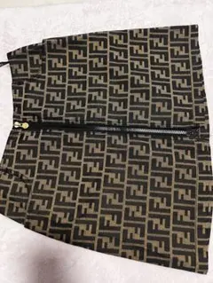 2025年最新】FENDI フェンディ スカートの人気アイテム - メルカリ