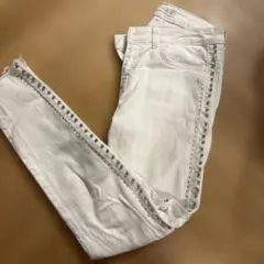 ZARA スタッズ付き ホワイト スキニーデニム　36