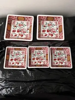 河合卯之助 呉須赤絵蓋物 (向日窯 ) 河合卯之助 呉須赤絵蓋物 (向日窯 )