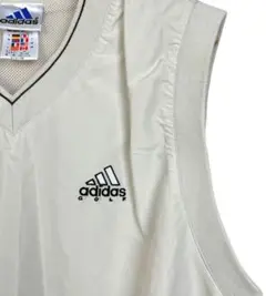 adidas Vネックナイロン ベスト