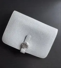 【希少カラー】HERMES エルメス ドゴン コンパクト ◉グリ・ムエット◉のサムネイル
