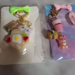 可愛いスイーツとくまのキーホルダー 2点セット