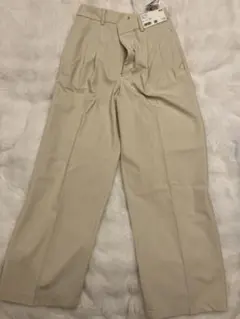 UNIQLO タックワイドパンツ Sサイズ クリーム