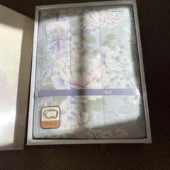 140×190 キルトケット 水色 花柄