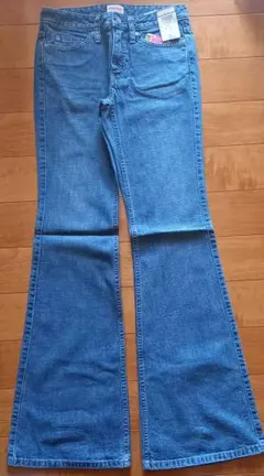 Item thumbnail for item d6e527ae-a1da-4758-8495-2c966b40381e