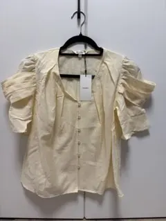MOUSSY クリーム色 半袖シャツ FRのサムネイル