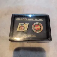 FIFAクラブワールドカップ記念ピンバッジセット バラ売り可】FIFAクラブワールドカップ 記念ピンバッジ 2点セット