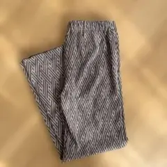 【新品未使用】しまむら　season reason ニットパンツ　Mサイズ
