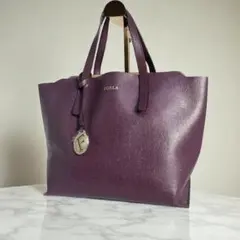 【極美品】FURLA トートバッグ サリー未使用に近い フルラ トートバッグ ハンドバッグ[品番：AXEB0028285]｜AXES