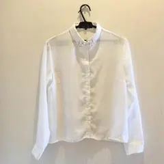 送料込み！CECIL McBEE ビジュー付きシャツ ホワイト M