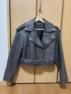 グレー ショート丈 ライダースジャケット