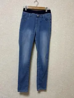 Item thumbnail for item d84db270-df51-444f-8258-90a373a967da