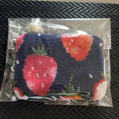 FEILER イチゴ柄ポーチ 愛用ポーチ】ラブラリーバイフェイラーのいちご柄ポーチ。 | LEE