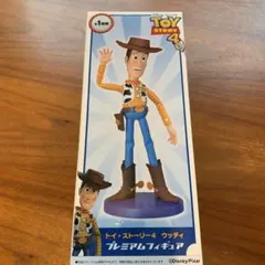 トイストーリー4 プレミアムフィギュア　ウッディ